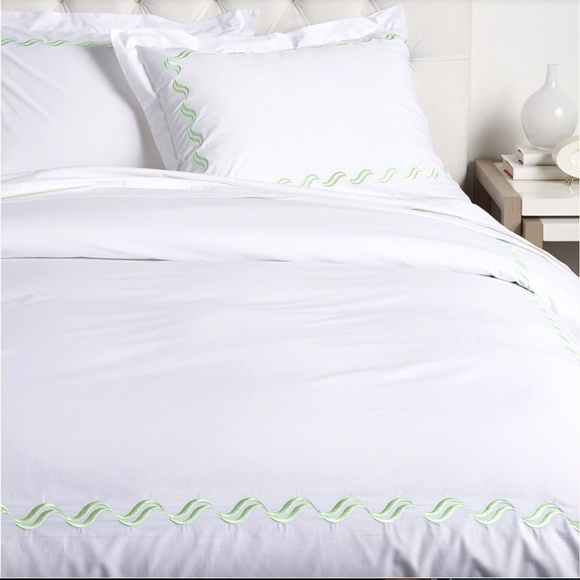 Westport Home Scroll Embroidered 100% cotton Duvet Set - Picture 1 of 7